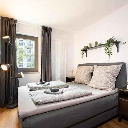 Urban With 2 Bedrooms Apartman *