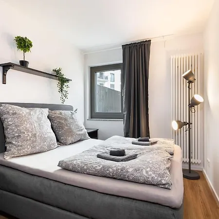 Urban With 2 Bedrooms * Monaco di Baviera