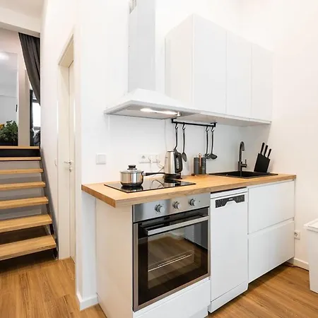 Apartment Urban With 2 Bedrooms Munich