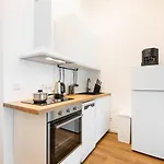 Urban With 2 Bedrooms 公寓 *