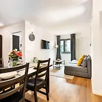 Urban With 2 Bedrooms 公寓 *
