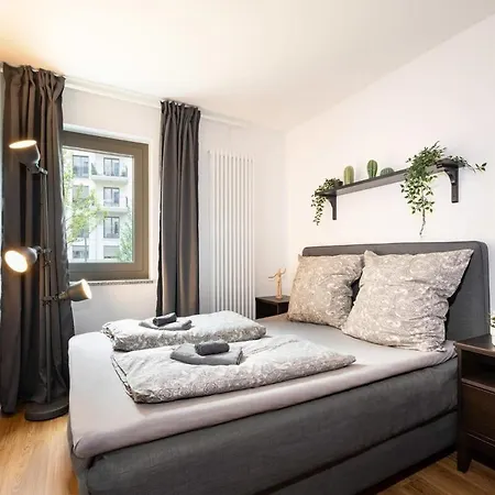 Urban With 2 Bedrooms Apartman *